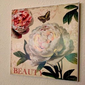 Home Wall Decor/ Lisa Audit